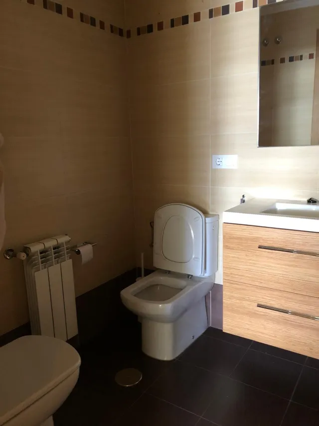 Amplio Piso en el Centro de Ponferrada - Ideal para Familias — 10