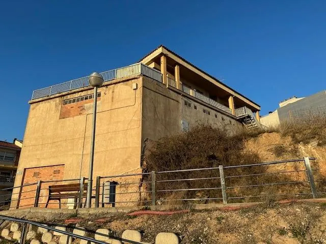 VENTA DE PARCELAS I SOLAR PARA EDIFICAR EN CALLÚS — 8