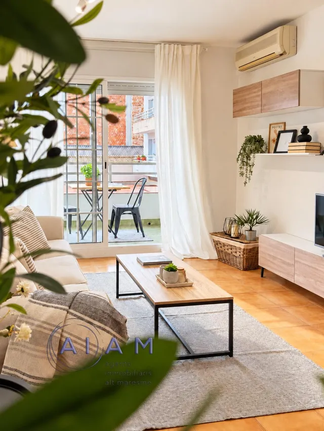 Piso muy céntrico con 4 habitaciones — 25