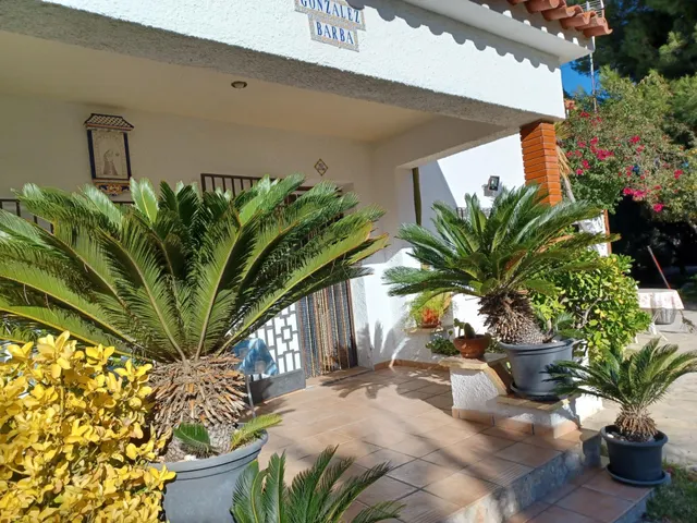 Casa única a la venta en la zona Pla de Sant Pere Les Salines Cubelles 1.170 m2 de parcela y POSIBIL — 3