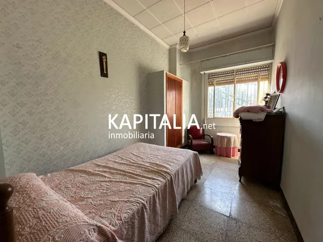 Casa en VENTA en Canals, barrio de La Torreta, con garaje privado, patio y gran potencial — 6