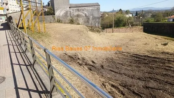 REF 2715 SOLAR 1507 m2 con PROYECTO PARA EDIFICIO DE 16 VIVI