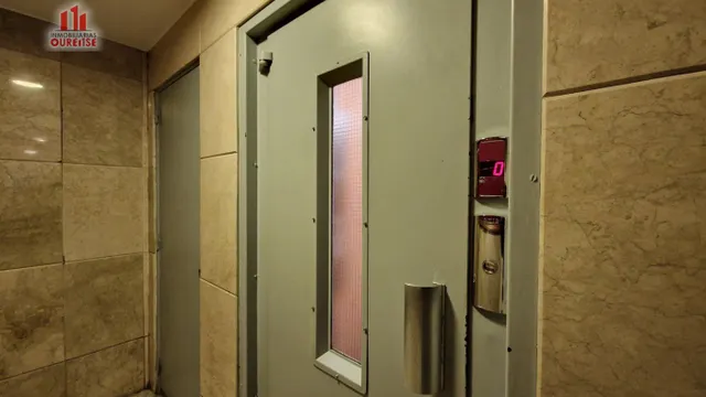 ATENCIÓN INVERSORES!!! OFICINA EN PLENO CENTRO DE OURENSE. — 11