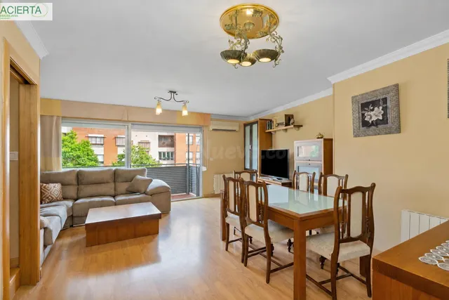 EN VENTA ATICO DÚPLEX CON GRAN TERRAZA JUNTO ESTACIÓN DE AUT - foto 2