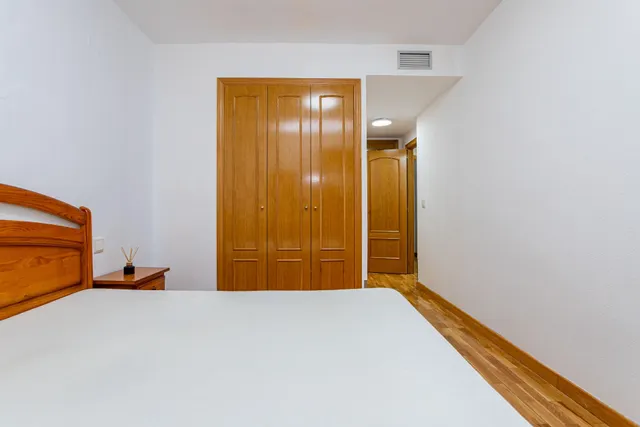 WGI INMOBILIARIA ALQUILA vivienda REFORMADA con PATIO — 28