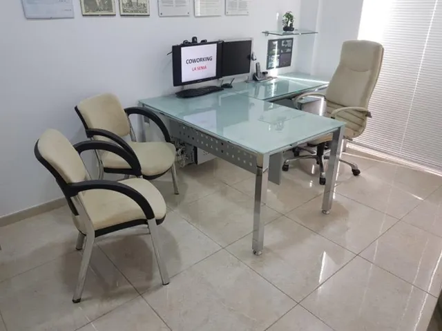 Se vende o alquila oficina en zona Puente de la Virgen — 2