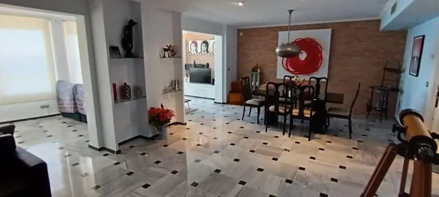 INCREIBLE PISO DE DOS DORMITORIOS EN 1ª LINEA DE PLAYA LEVANTE CON GARAJE ,PISCINA Y VISTAS ..!!!!!! — 8