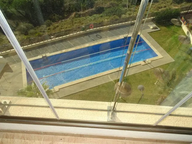 LUJOSO ÁTICO CON ESPECTACULAR TERRAZA Y SOLARIUM — 30