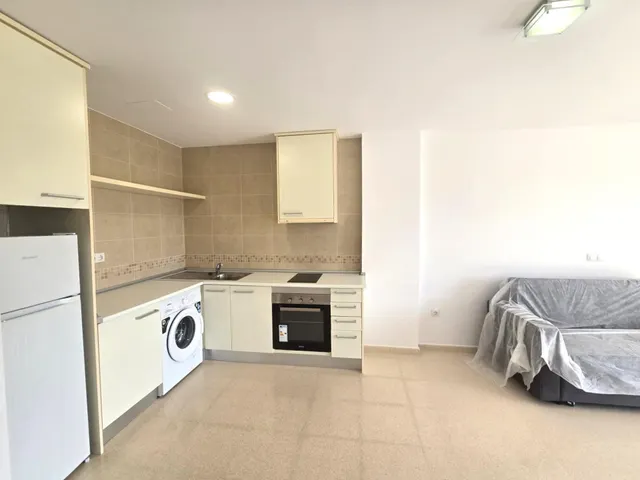 Apartamento 1 habitación 52m² en alquiler - Pueblo — 12