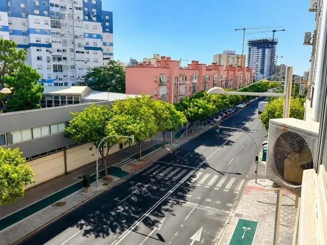 COMODIDAD Y AMPLITUD EN CADIZ