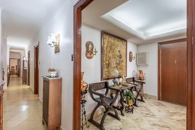 GRAN PISO EN CALLE RECOGIDAS — 26