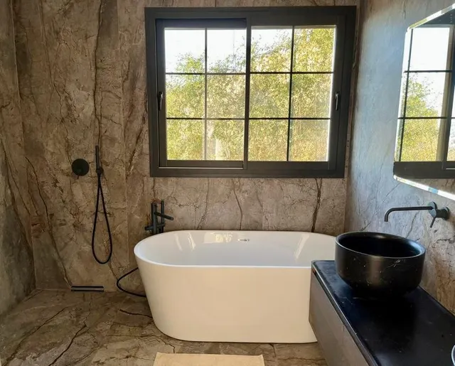Vendemos una Elegante y Moderna Villa con Impresionantes Vistas al Mar — 28