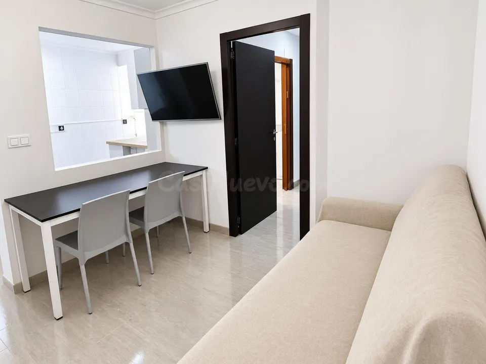 Piso de 4 dormitorios con licencia turística en La Luz, Málaga
