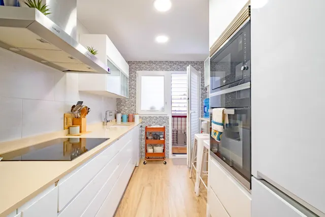 ESPECTACULAR VIVIENDA REFORMADA, TOTALMENTE EXTERIOR, CON BALCÓN Y ASCENSOR A COTA 0 JUNTO A LOS JARDINES DEL TURIA — 9