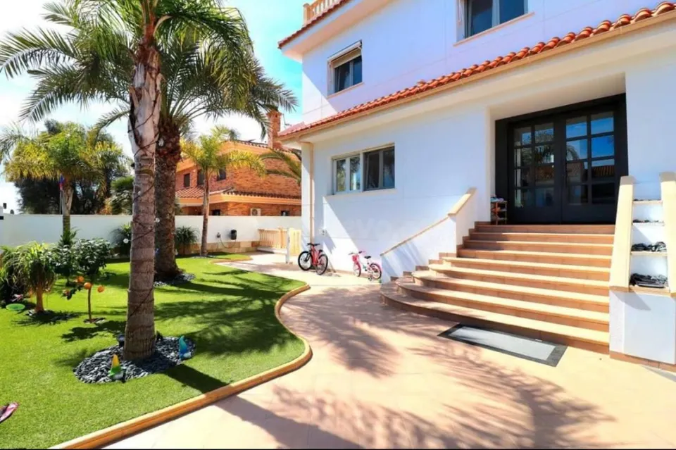 Villa 5 habitaciones 450m² en venta - Campoamor