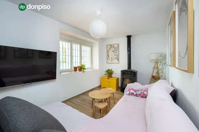 ¡Tu hogar soñado te espera en esta espectacular casa reformada! — 13
