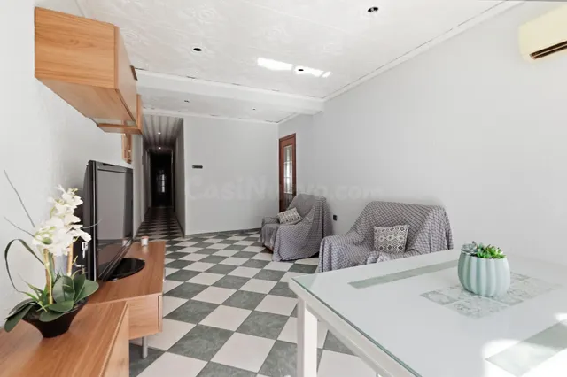 Piso de 114 m2 construidos con 3 habitaciones, balcón y trastero en Sagunto pueblo — 4