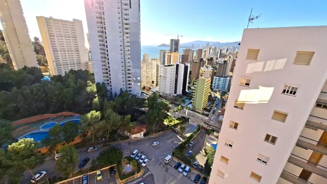 Dos pisos en uno ( oportunidad de inversion en Benidorm ) — 34