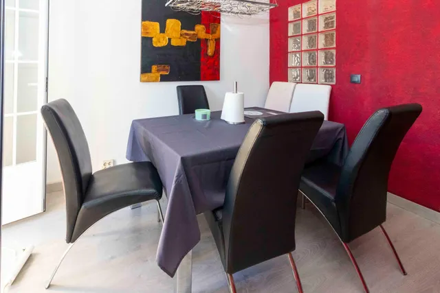 PISO CON ENCANTO EN EL CASCO ANTIGUO — 16