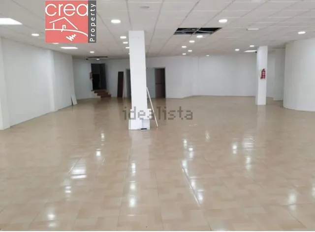 SE ALQUILA LOCAL COMERCIAL EN EL CENTRO DE SAN JAVIER — 4