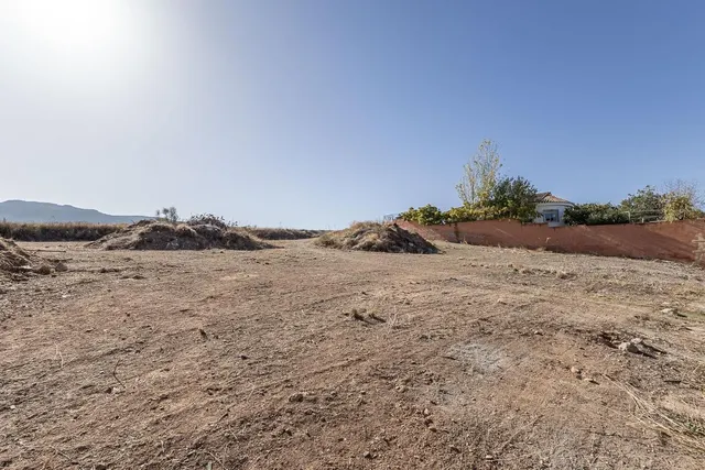 2 solares de 780m2 cada uno. Precio de cada solar 99.000€. — 6