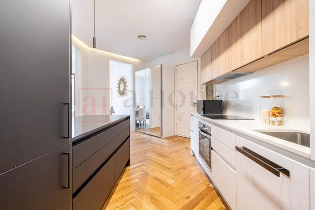 Piso reformado, listo para entrar a vivir con balcones y todo exterior en la nova esquerra de l' eixample — 13