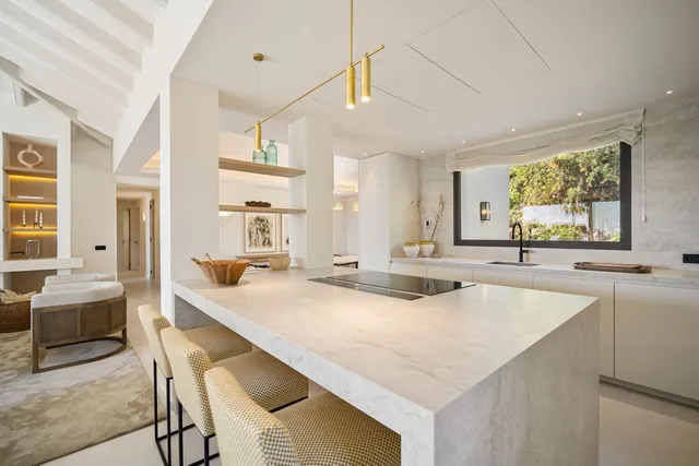 Chalet 4 habitaciones 241m² en venta - Marbella — 6