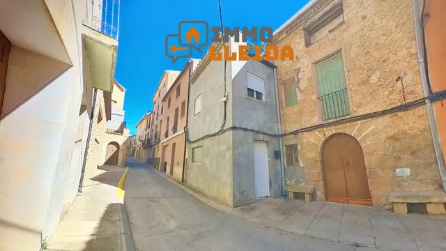 OPORTUNIDAD Casa en La Granadella con patio - foto 4