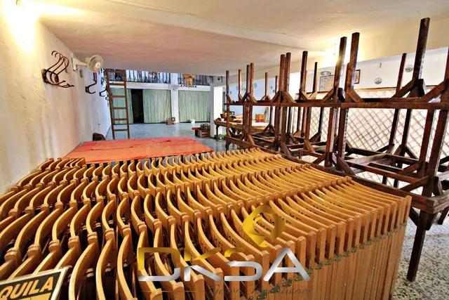 Amplia nave/local comercial/solar urbano en venta en Vila-re - foto 4