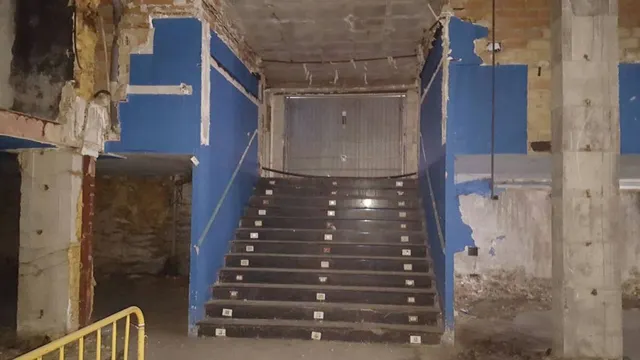 Muy buen local comercial en zona centro de Alhaurin el Grande. — 6