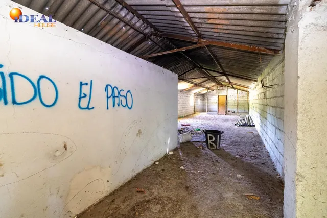 Gran terreno en la Carretera de la Sierra — 26