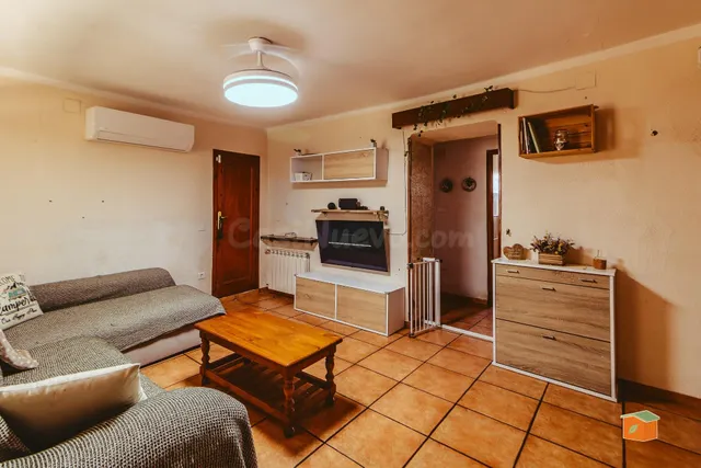 CASA EN VENTA EN FREGINALS (TARRAGONA) — 3