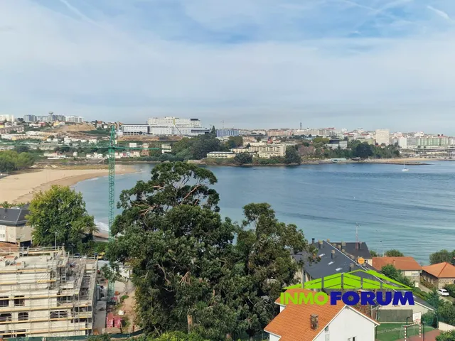 SANTA CRISTINA, PERILLO Y A CORUÑA DESDE EL AIRE. — 28