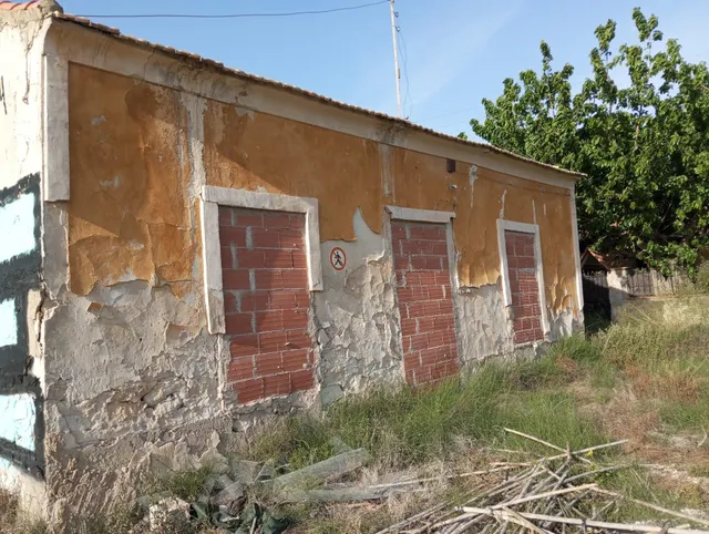 Casa para gran reforma 98m2 y tierra 2900 m2 — 2