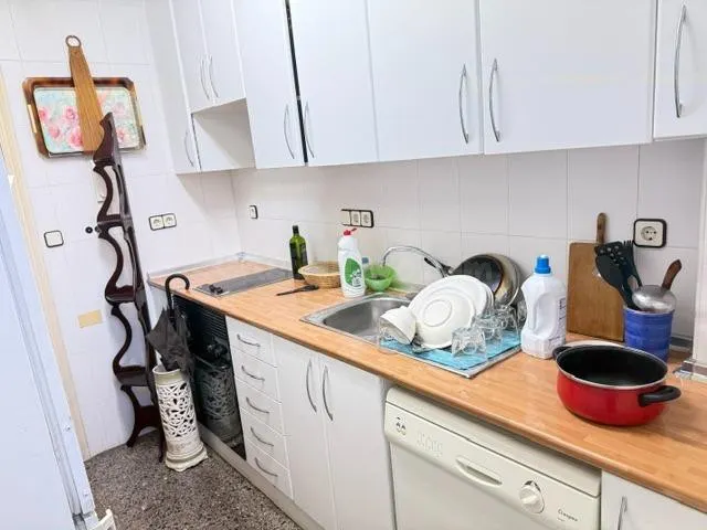 ALQUILER PISO ESTUDIANTES JUNTO CAMPUS DE LA MERCED, 3 DORMI - foto 4