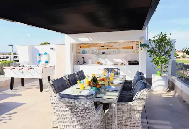 Villa de 3 dormitorios y 3 baños en santiago de la rivera (san pedro del pinatar) — 36