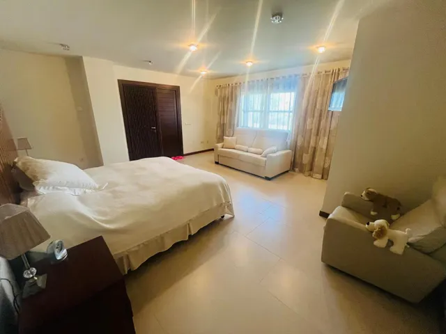 Villa 4 habitaciones 360m² en venta - Jerónimo Y Avileses — 24