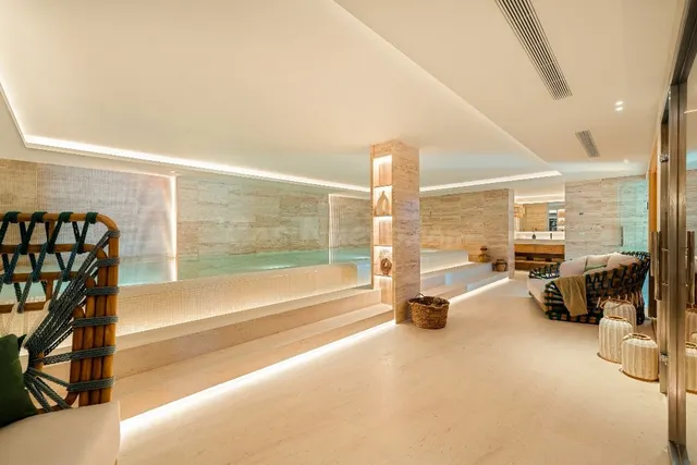 Villa 6 habitaciones 840m² en venta - Aloha — 4