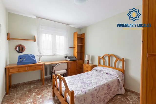 Vivienda Exclusiva en Urbanización Viñas del Rey – Otura — 38