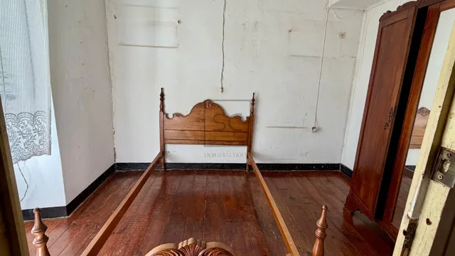Casa adosada, para reformar en Neda. — 23