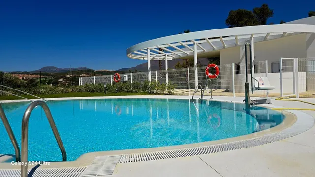 Apartamento 3 habitaciones 133m² en venta - Costa Del Sol — 28