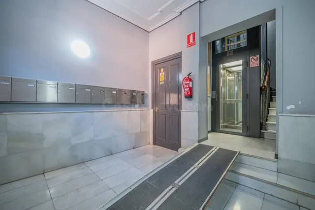 Piso  Ideal Para Reformar  Calle San Lorenzo — 3
