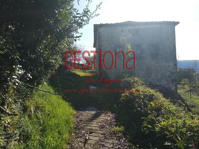 CASA PARA REFORMAR CON TERRENO. SOBA — 8