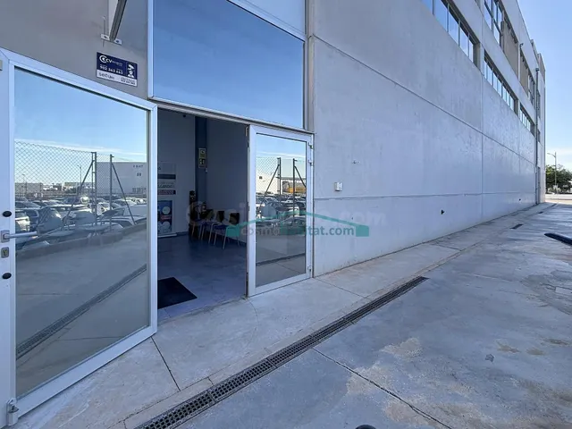 Espacio empresarial de 500 m2 en alquiler – Parque Empresari - foto 2
