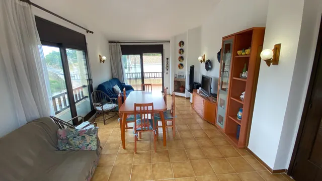 Ático con licencia turística a 50 m del mar en Empúries — 7