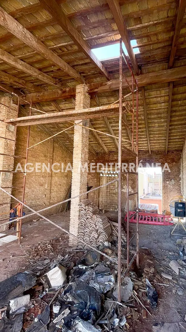 Casa de pueblo con piscina y garaje en Rafelbunyol — 23