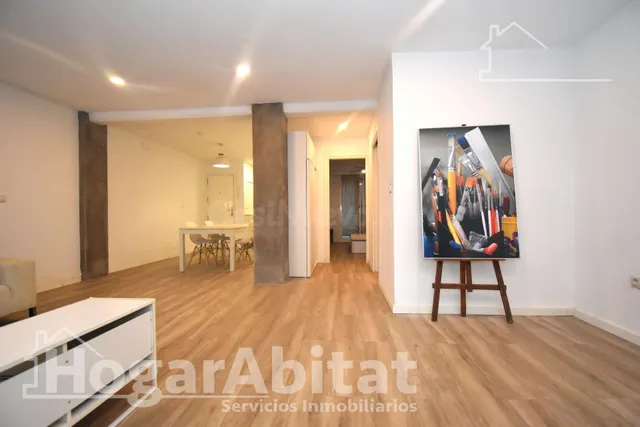 ¡OPORTUNIDAD! BAJO BONITO, LUMINOSO Y REFORMADO CON PATIO, T - foto 3