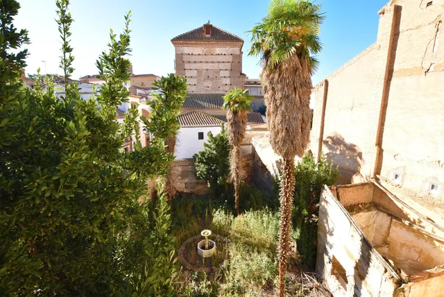 DETRÁS DE LA CATEDRAL DE GUADIX — 34
