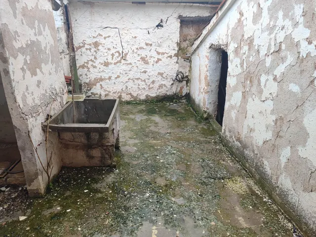 CASA EN EL CENTRO DE MONTEALEGRE DEL CASTILLO — 15