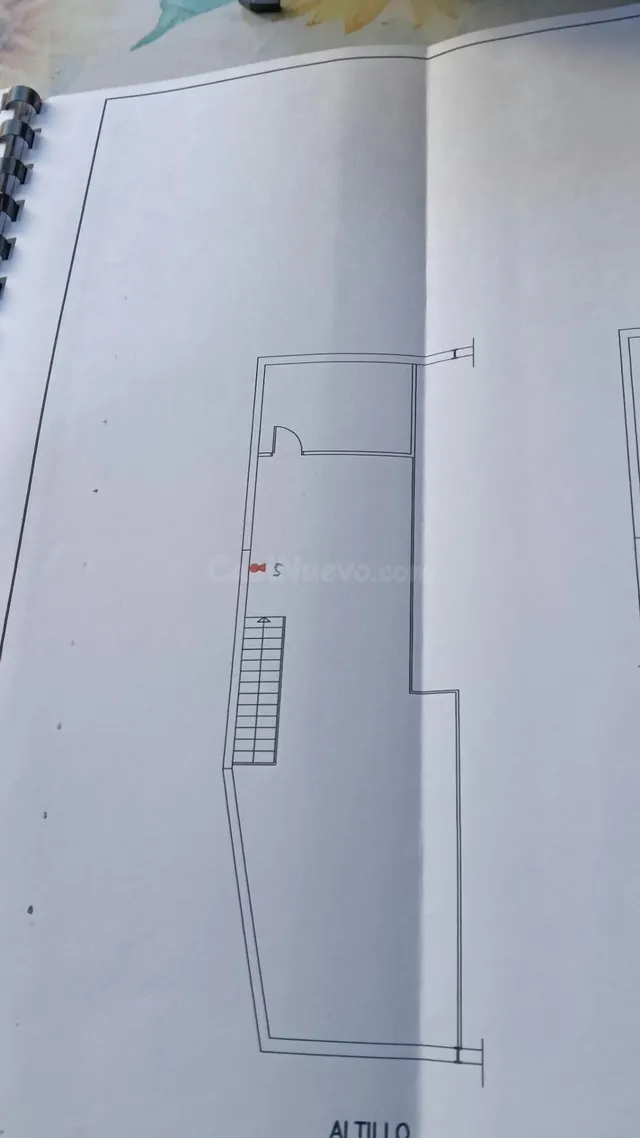 Amplia nave de 520 m2 con zona comercial, oficina y almacén - foto 3